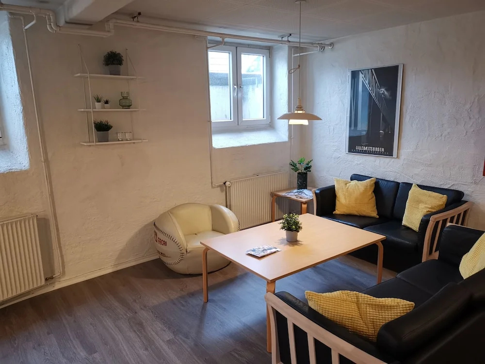 Economy Double room (twin beds)
