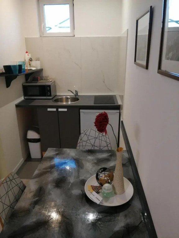 4 Barat Apartman - фото 11