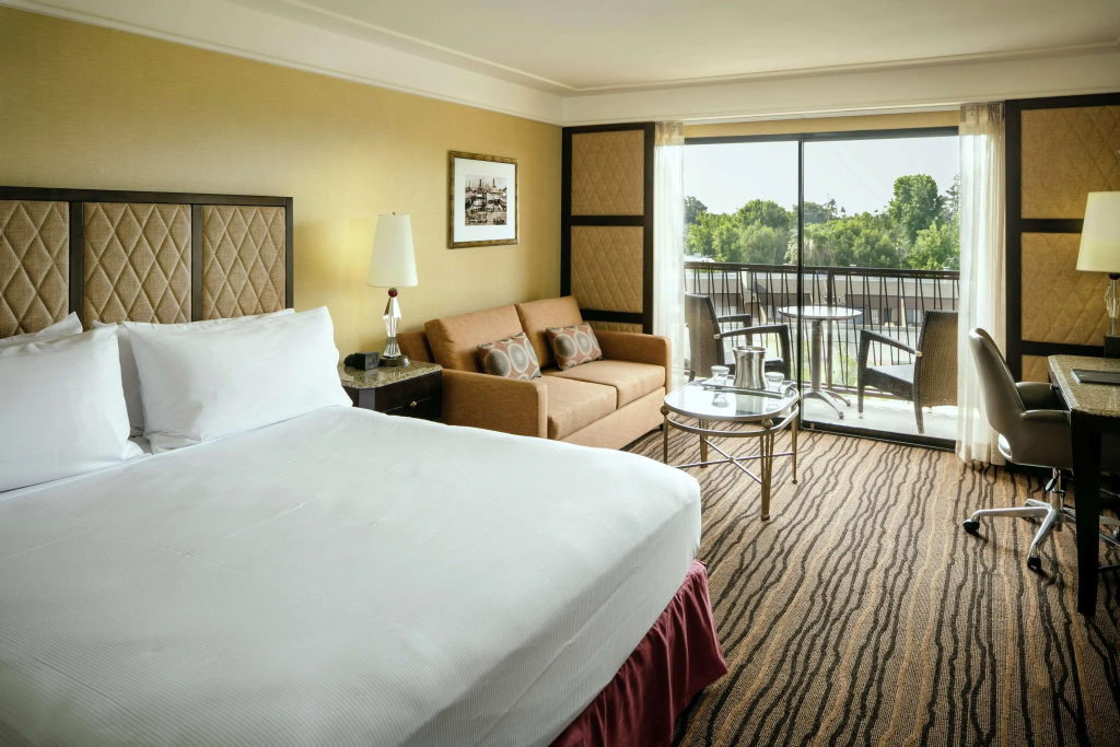 Hilton Stockton - фото 3