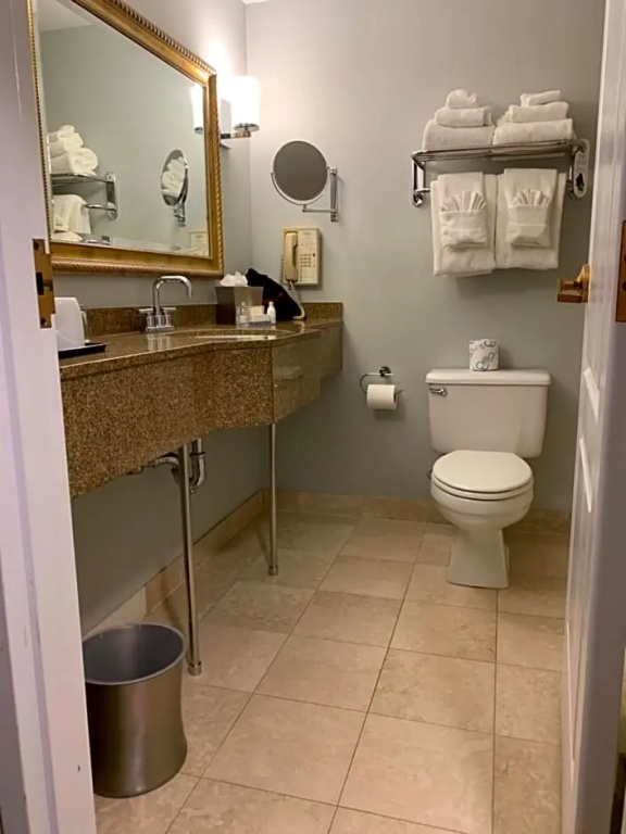 Water's Edge Resort & Spa - Chambres