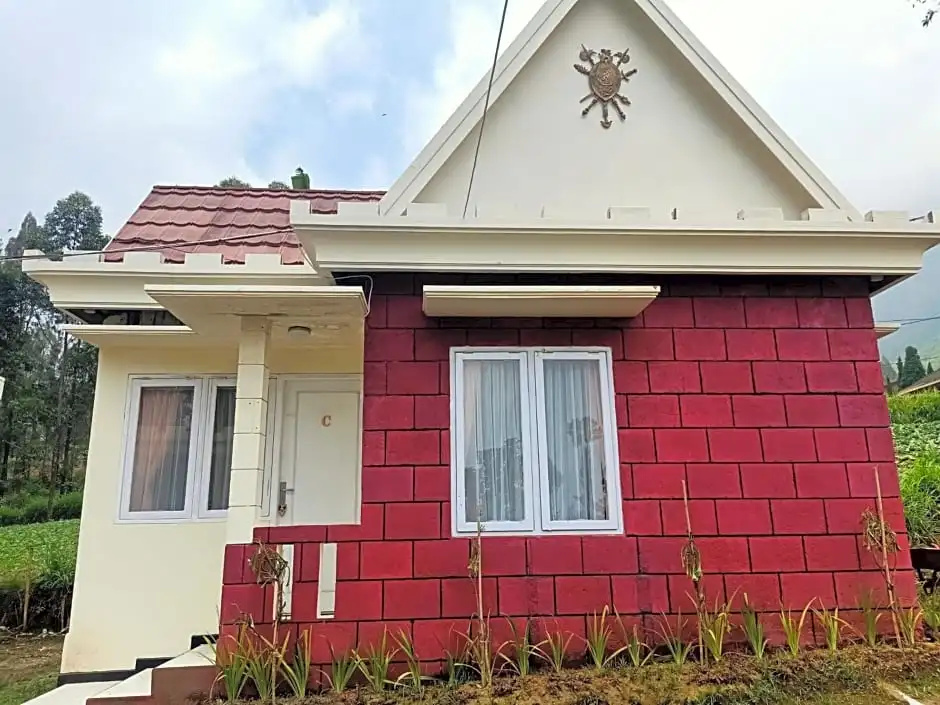 Istana Bromo Resort and Resto