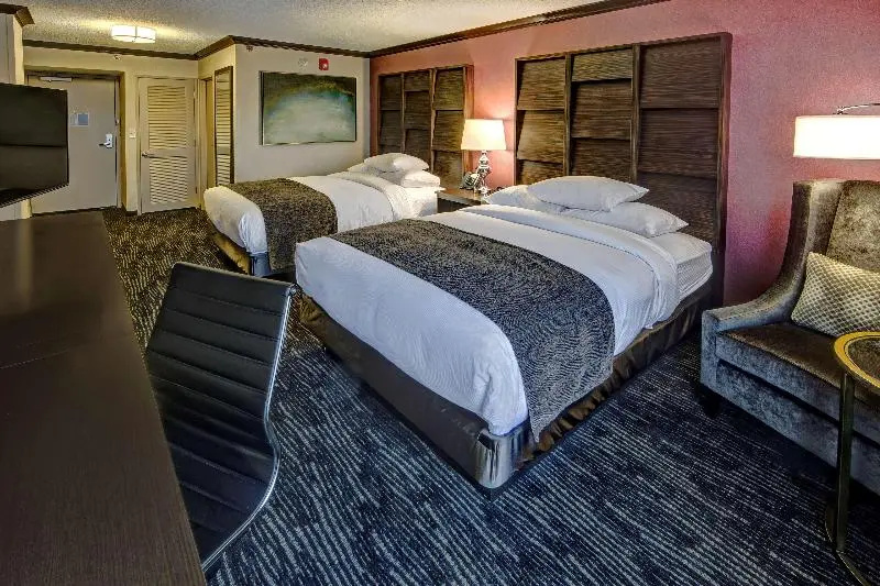 DoubleTree by Hilton Hotel Decatur Riverfront - Tap to explore photos