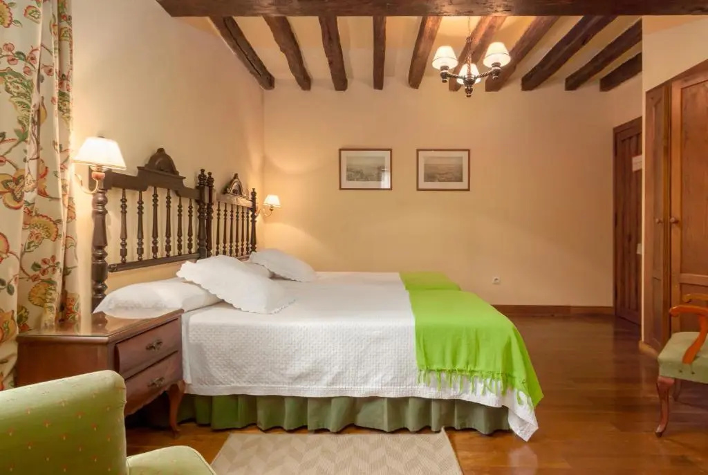 Casona De La Salceda - Chambres