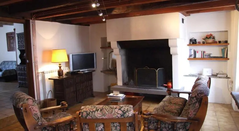 Gite Aveyron l'Oustal de Saint-Juéry