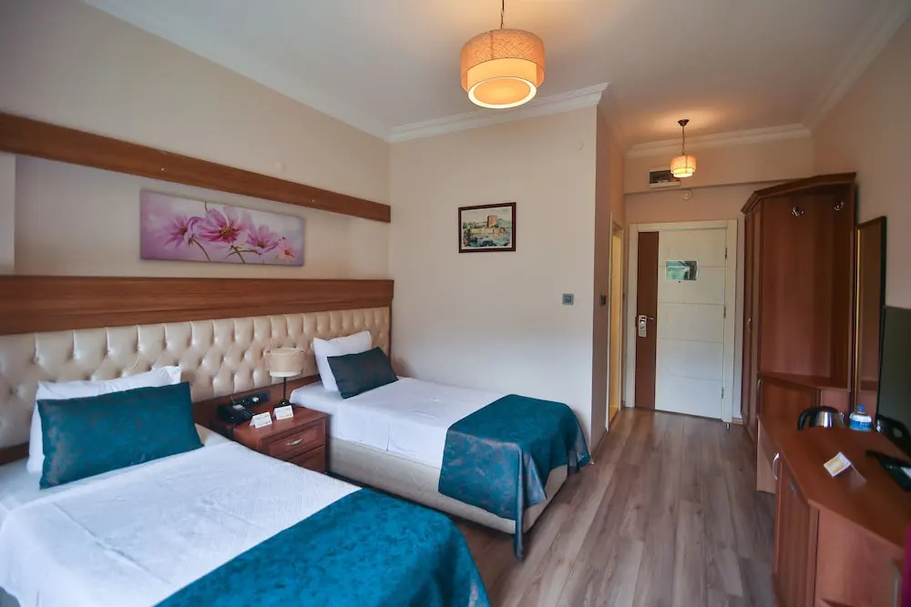 Standard Double room with sea view (full double bed)
