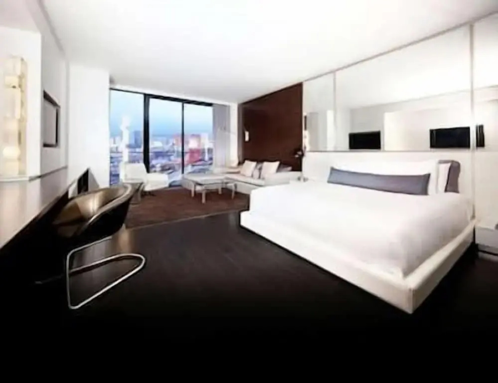 Luxury Suites at the Palms — фото