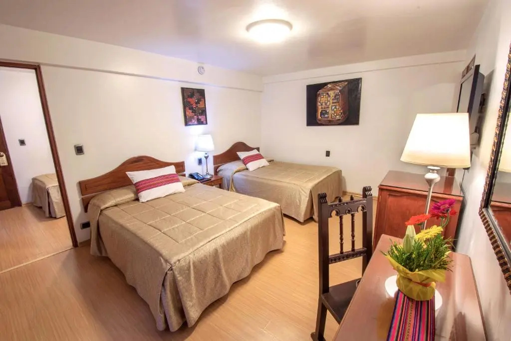 Standard Triple room