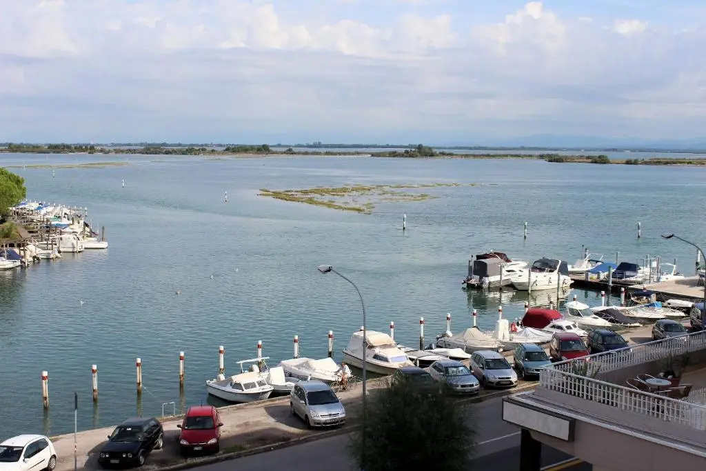 Apartment with bay view
