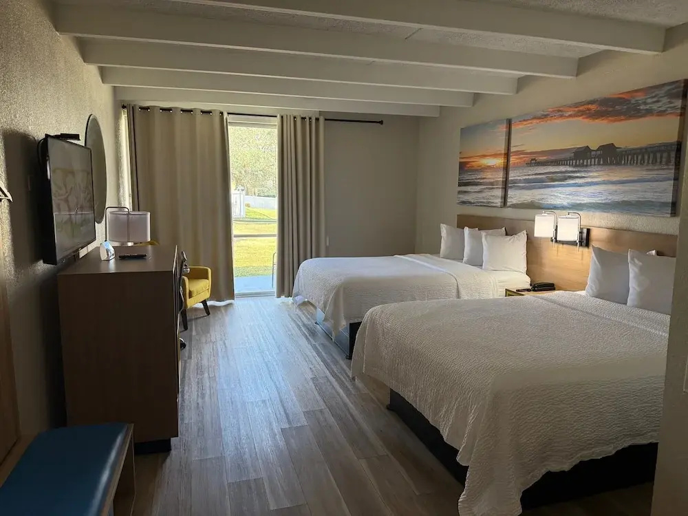 Standard Quadruple room with balcony