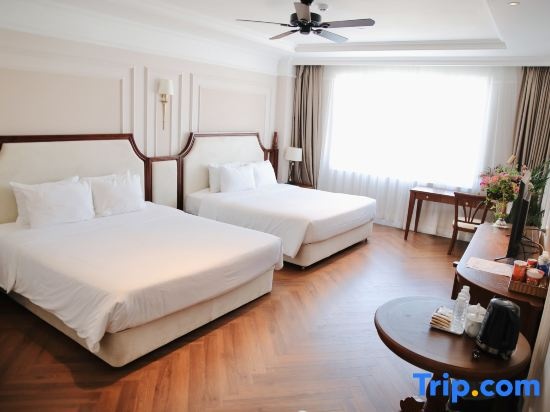 Deluxe Family room