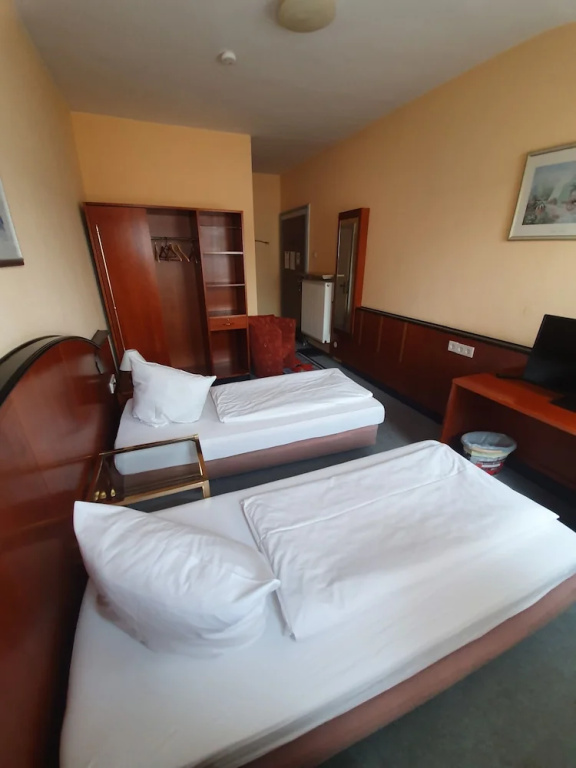 Economy Double room (full double bed)