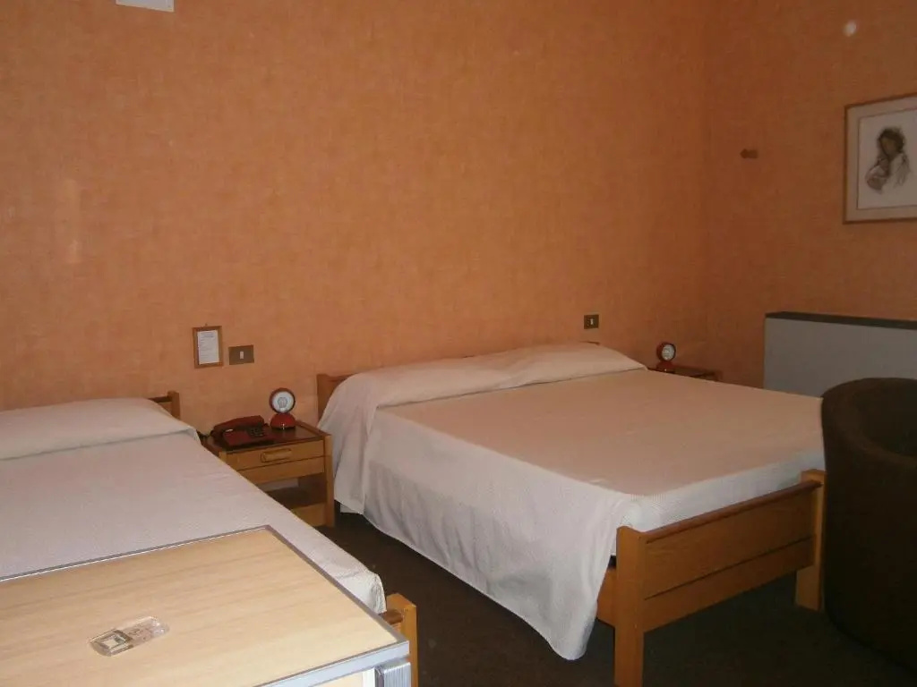 Hotel Corona - Chambres
