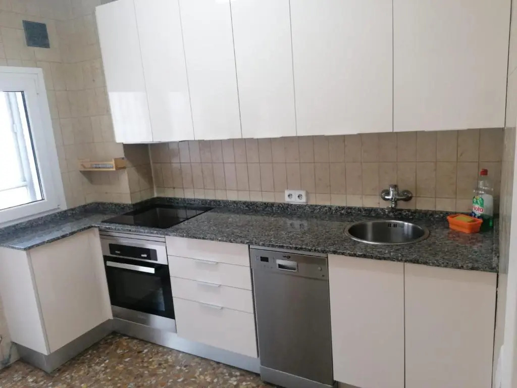 3 Bedrooms Apartment