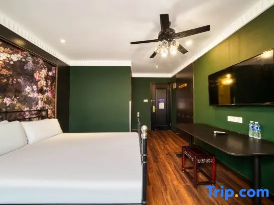 Standard room with balcony
