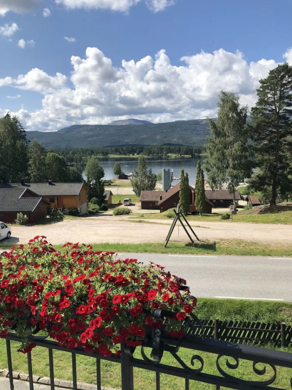 標準四人房，配有大床