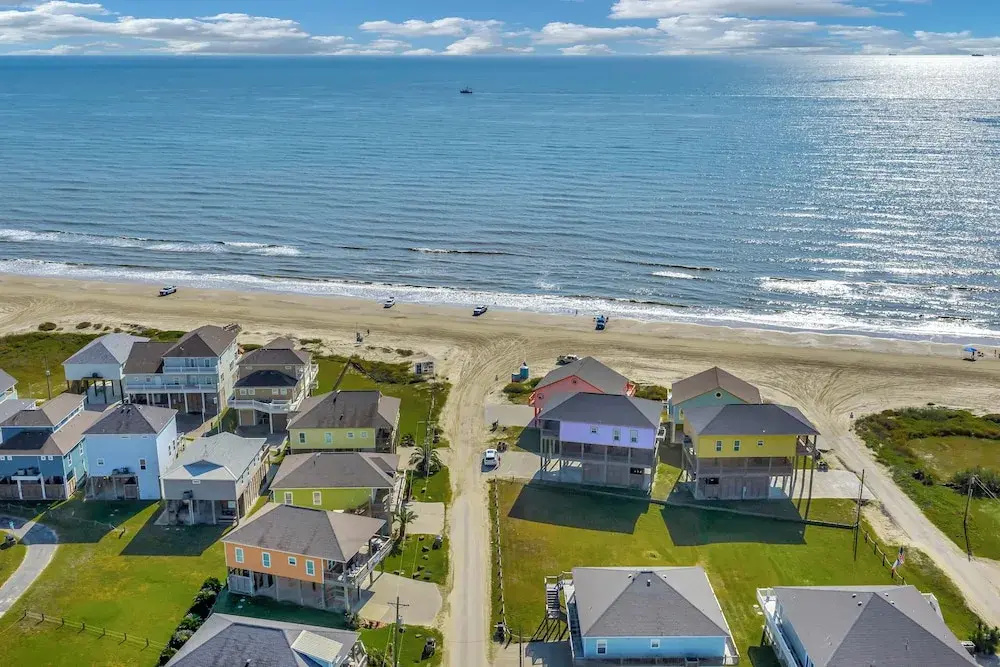 Steps to Shore! 'just Beachy' Home w/ Deck + Views