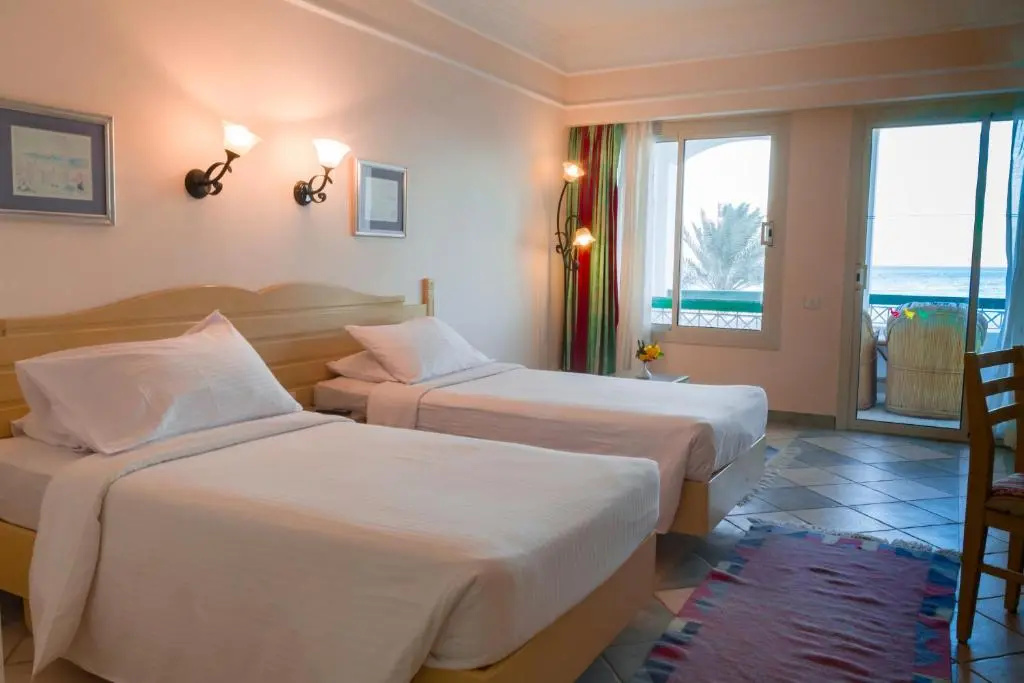 Invidia Coral Beach Tiran - Chambres