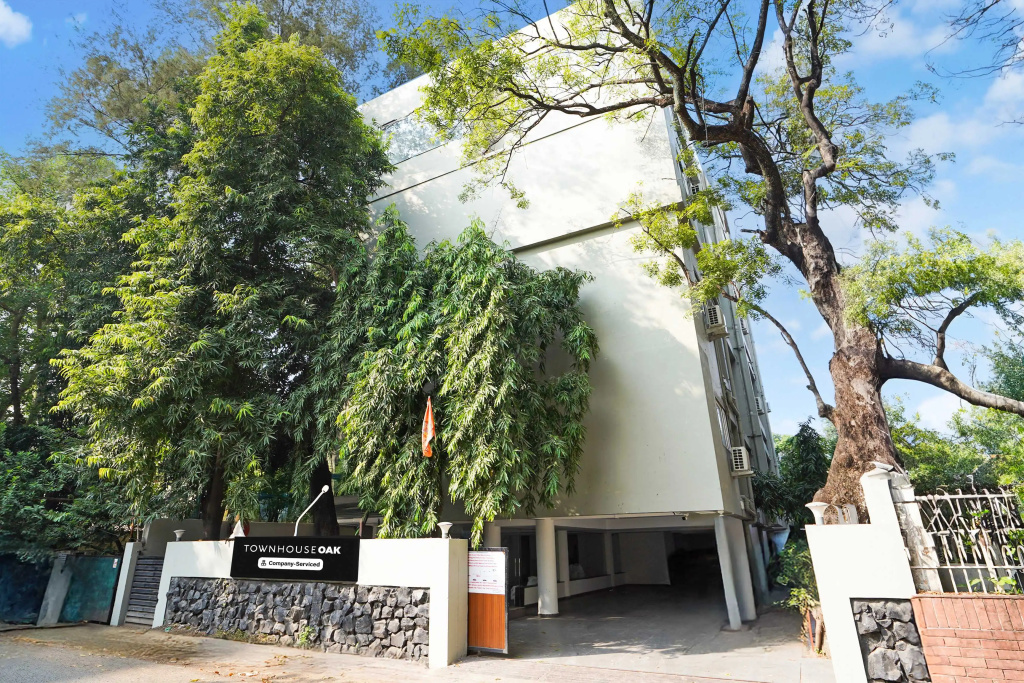 Super Townhouse Oak Ramdaspeth KRIMS Hospital