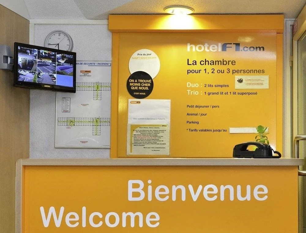 Lobby & Reception
