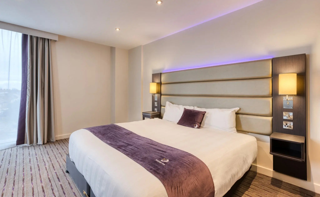 Premier Inn London New Southgate — фото
