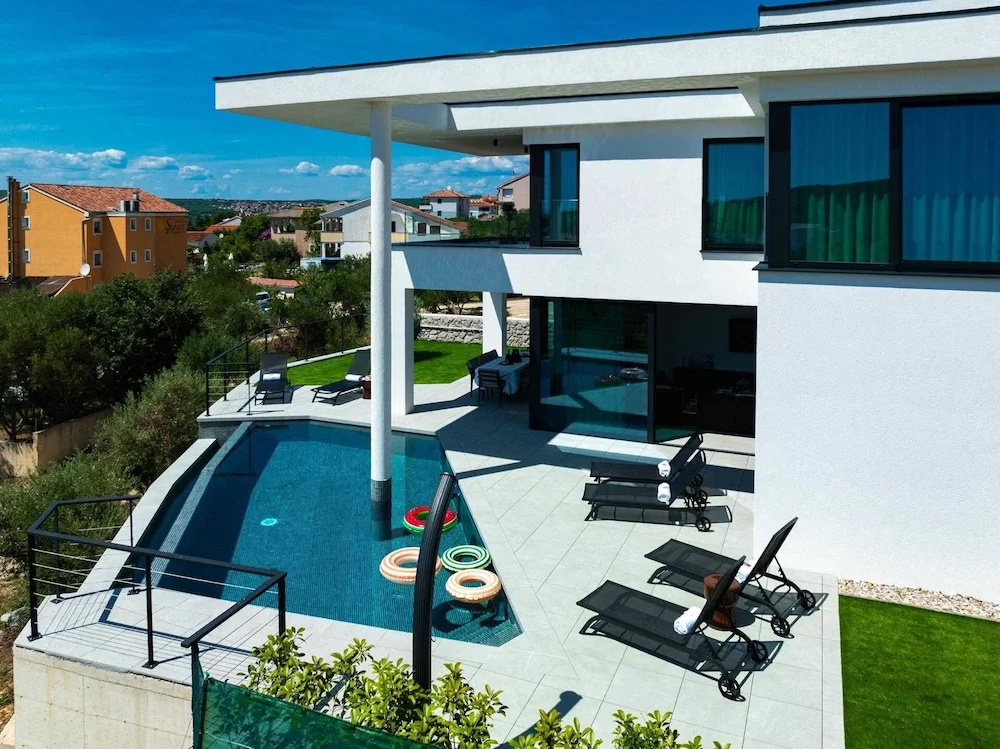 Luxury Villa 45 With Infinity Pool