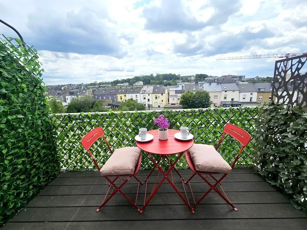 Well Appointed 2BR w terrace&parking