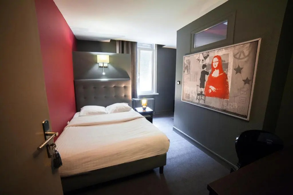 Standard Double room (full double bed)