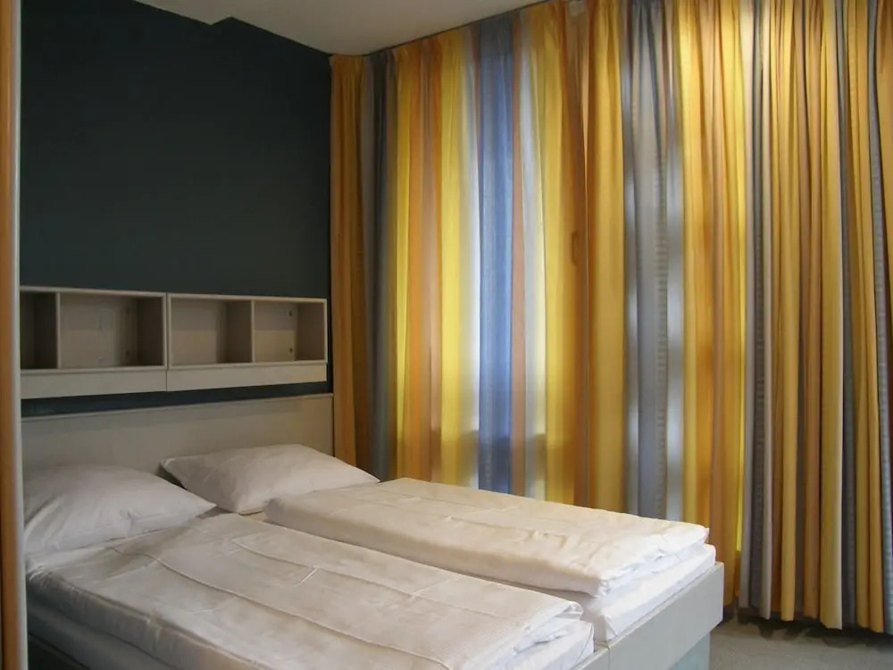 Image 5