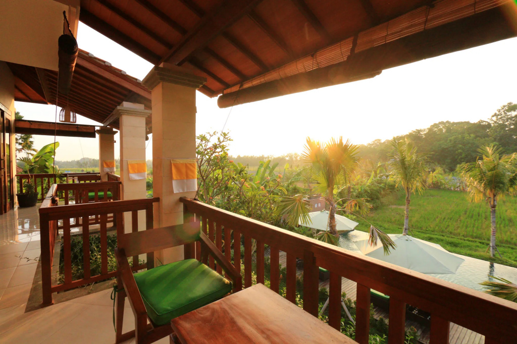 Balcony & Terrace