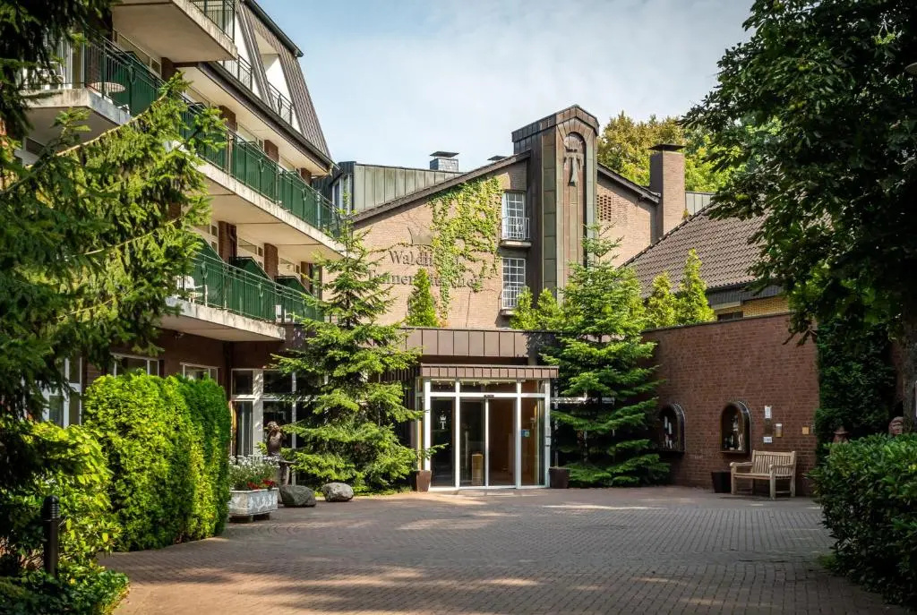 Waldhotel Tannenhäuschen - Chambres