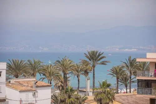 Beach & Waterfront