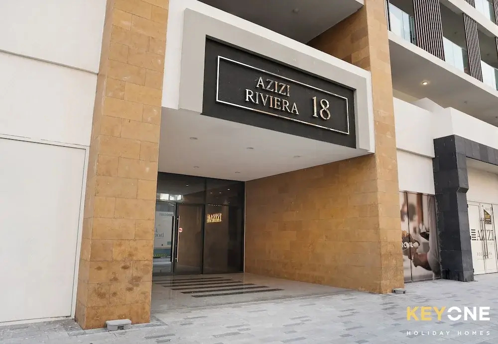 Chic Modern Studio in Azizi Riviera