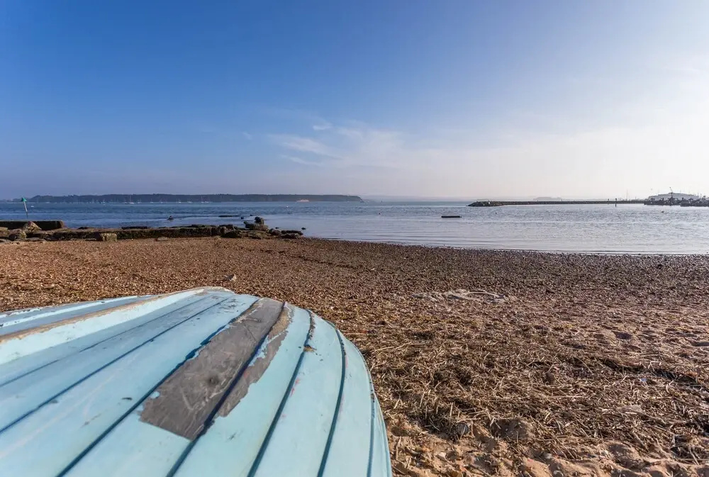 Beach & Waterfront