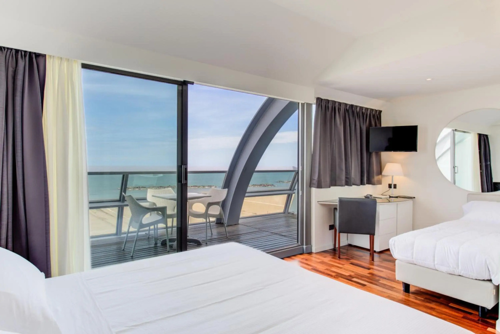 Hotel photo 25