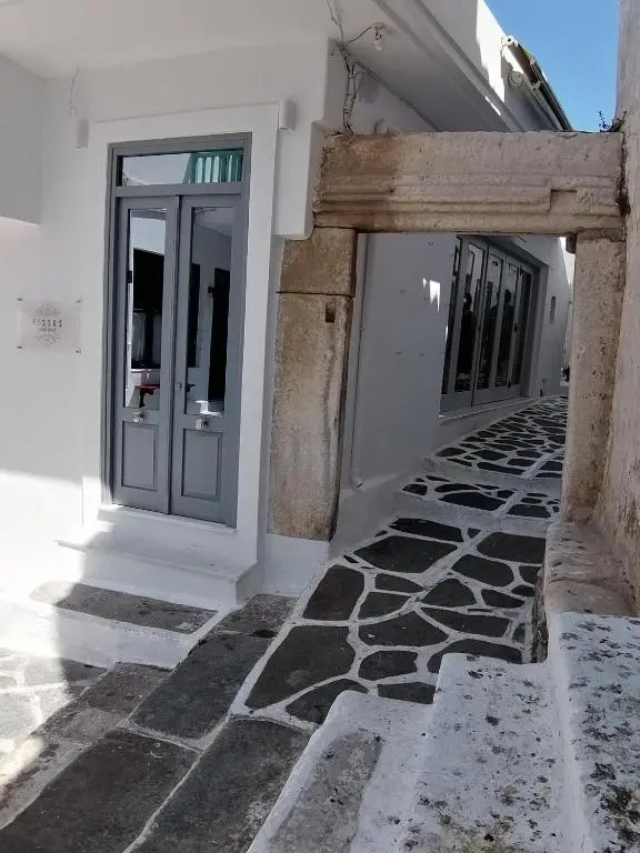 Kissos Luxury Suites