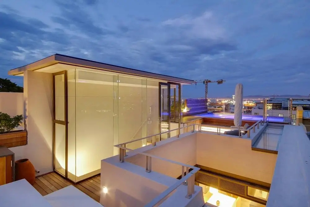 Modern Apartment in the De Waterkant w Rooftop Pool Loader B