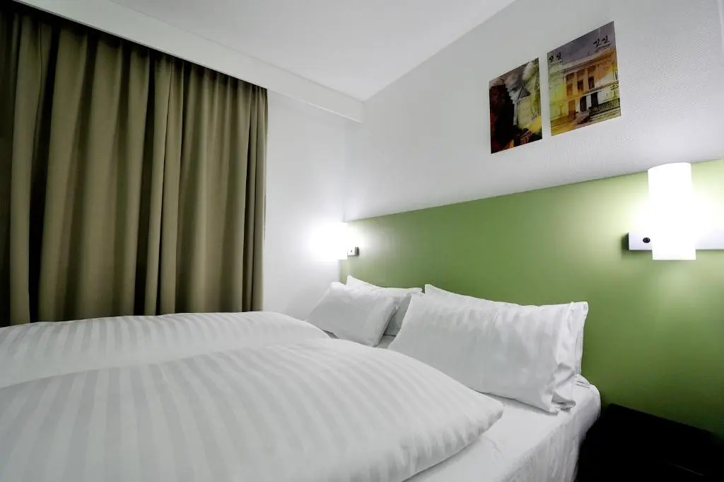 Standard Double room (twin beds)
