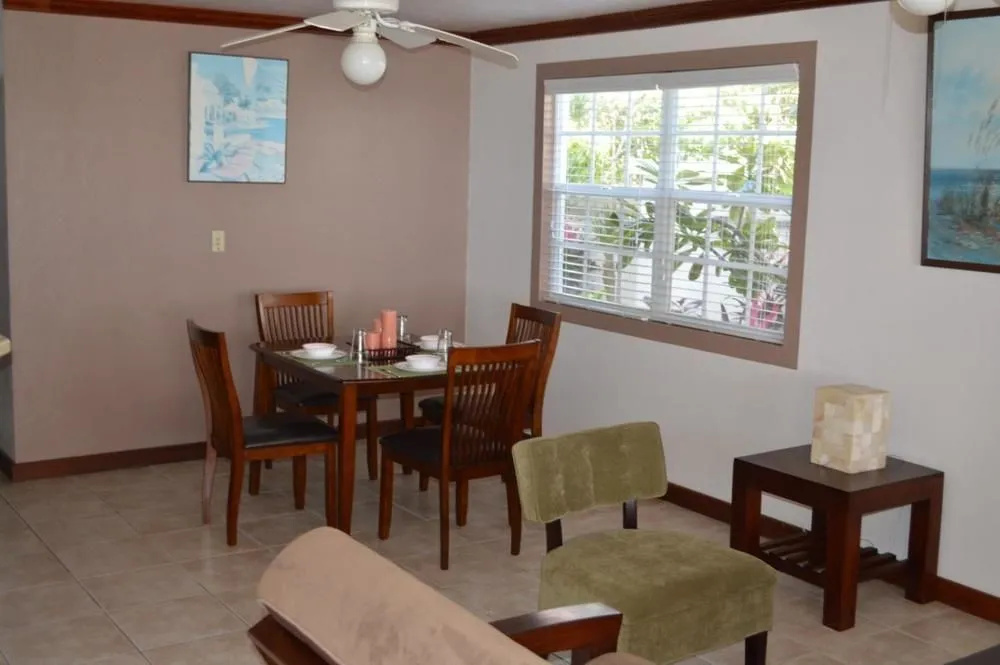 Ambergris Beach House - Général