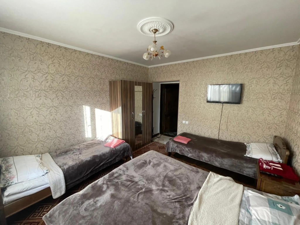 Guest House Eles - фото 2