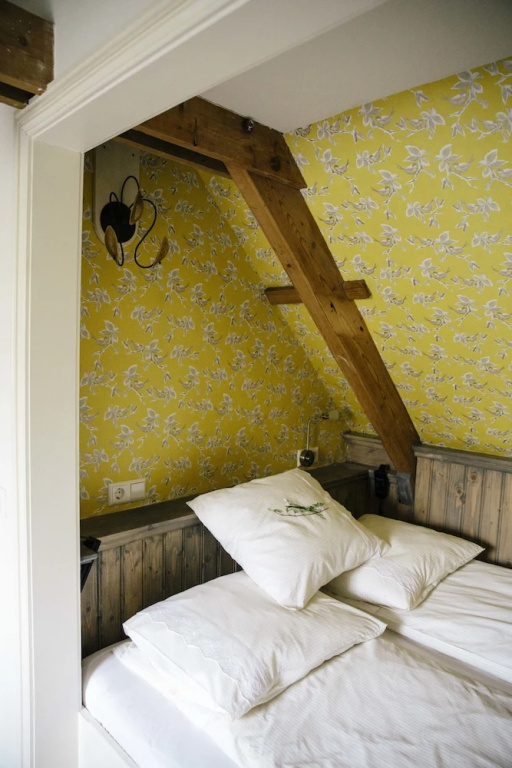 2 Bedrooms Cottage