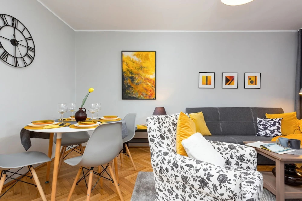 Apartments Warsaw Kredytowa by Renters