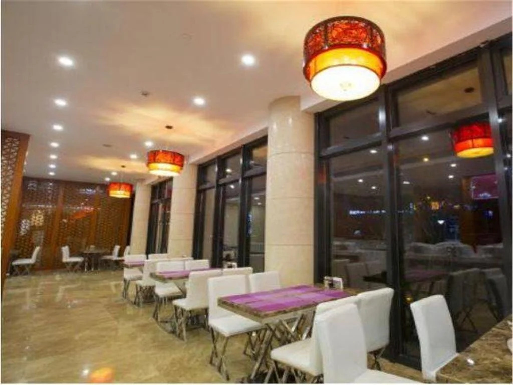 Food & Beverage