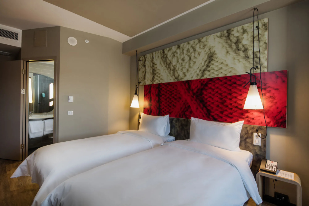 Отель ibis Istanbul West в Стамбуле