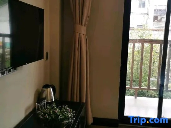Balcony & Terrace
