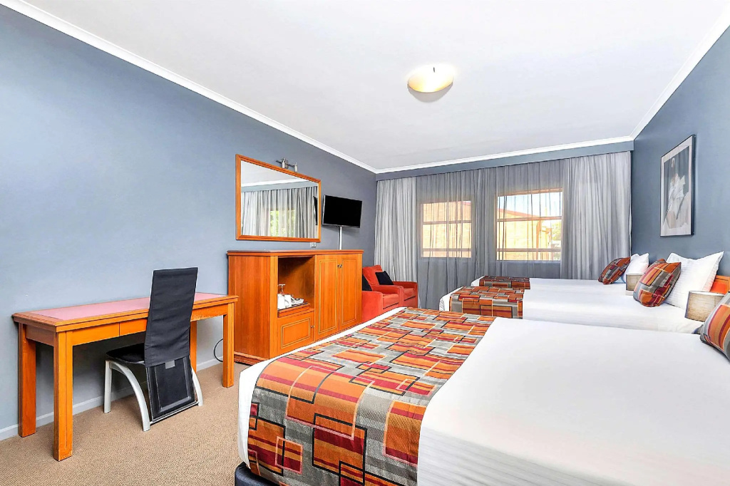 Standard Quadruple room (full double bed)