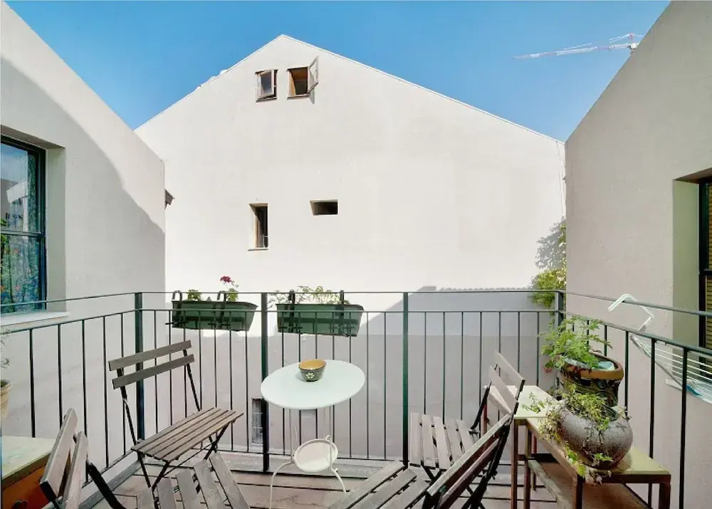 MAMAD - Charming Sunny Haven with Balcony by Sea N Rent