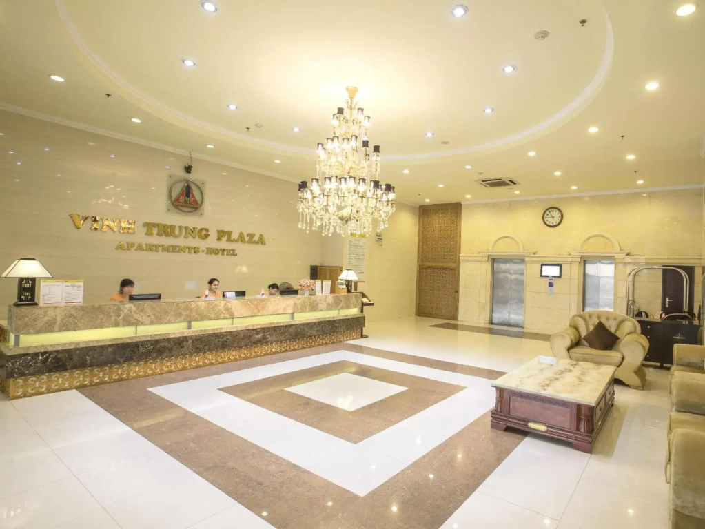 Lobby & Reception