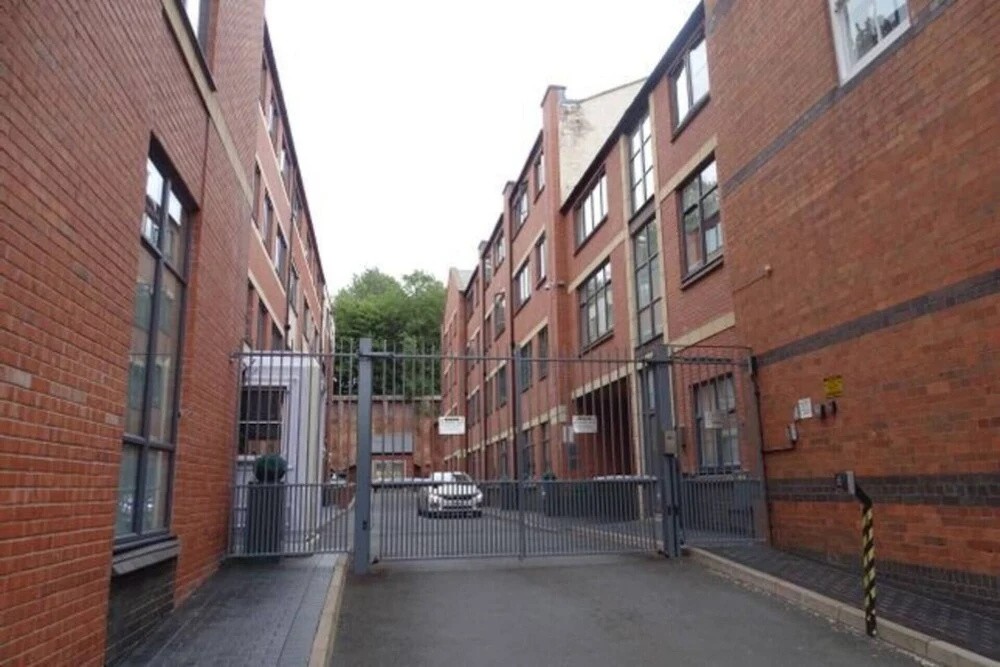 Remarkable 2-bed Apartment in Birmingham