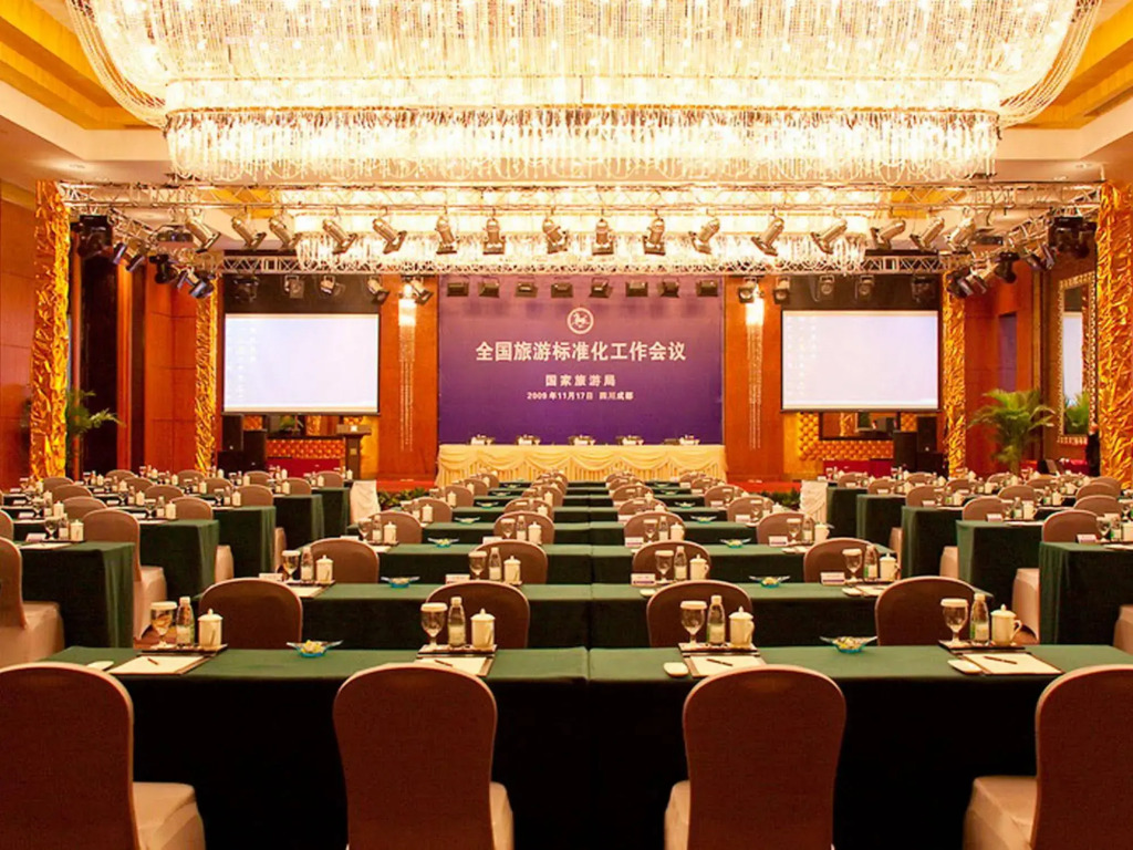 Celebrity City Hotel - фото 8