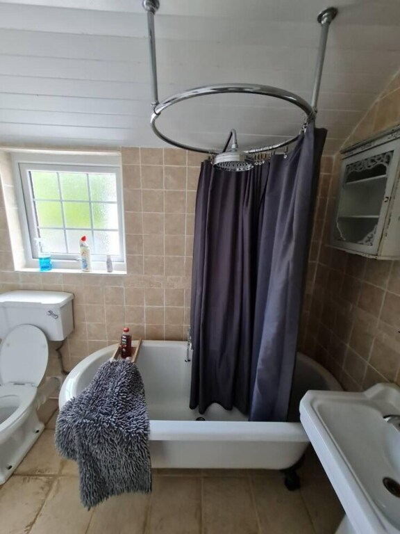 Отель A Cosy Three Bedroomed Cottage in Leafy Embleton, фото 7